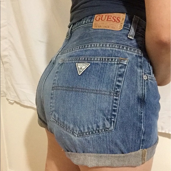 Guess Pants - VINTAGE GUESS HIGH WAISTED MOM JEAN SHORTS